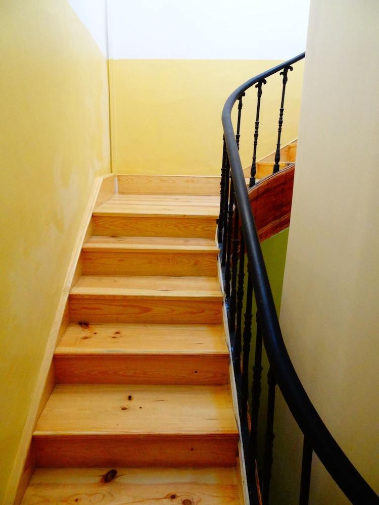 161 Norte Guesthouse Lisbon Bagian luar foto