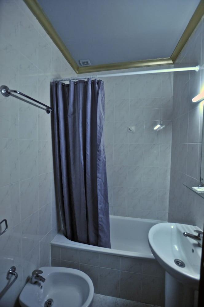 161 Norte Guesthouse Lisbon Bagian luar foto
