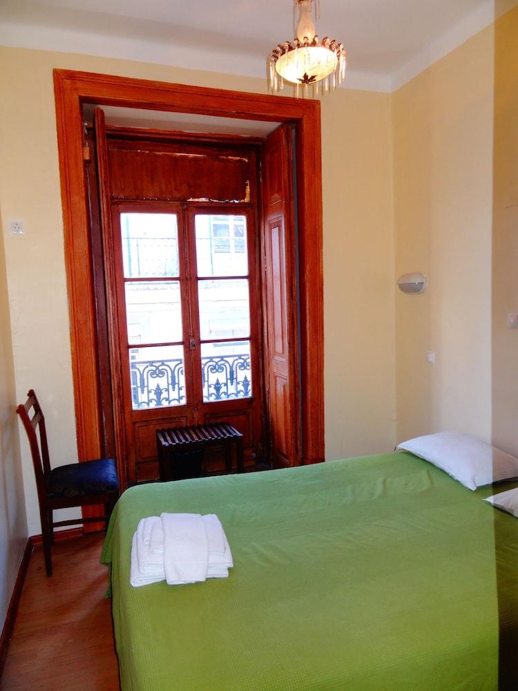 161 Norte Guesthouse Lisbon Bagian luar foto